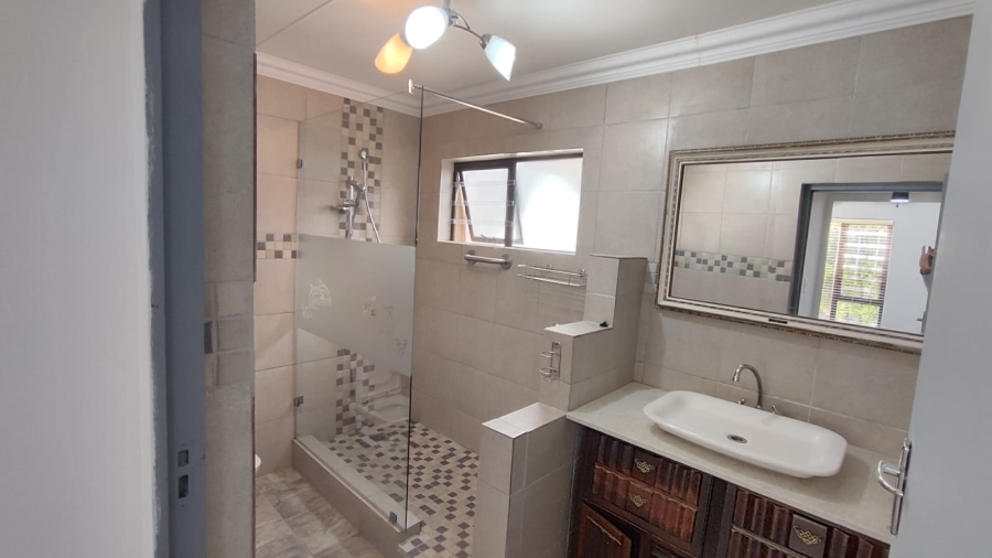 2 Bedroom Property for Sale in Stilbaai Wes Western Cape